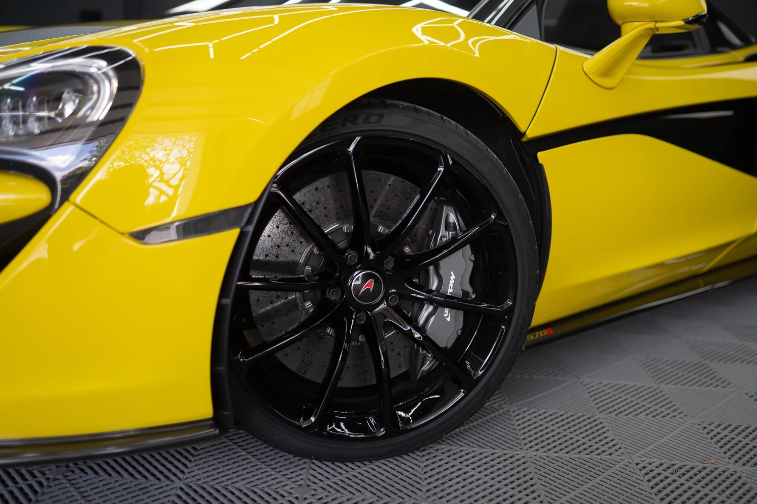 Hoofdafbeelding McLaren 570S