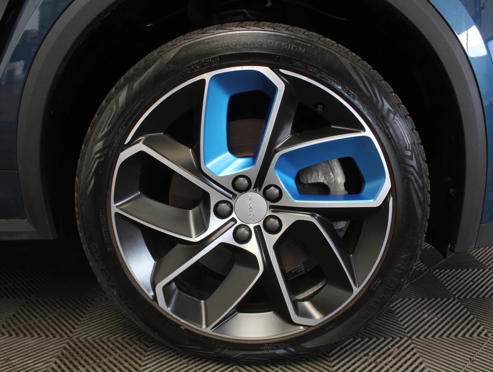 Hoofdafbeelding Lynk & Co 01