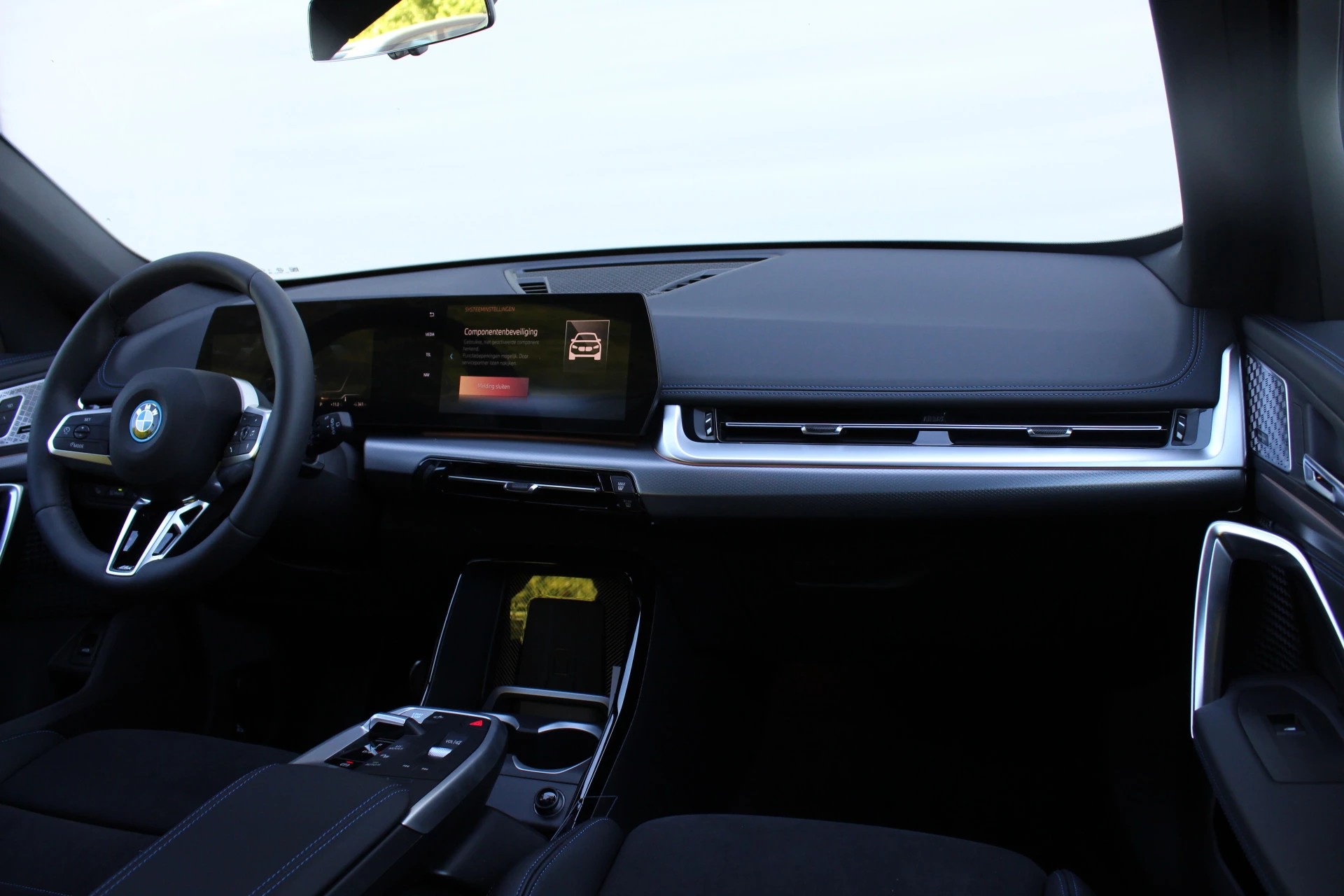 Hoofdafbeelding BMW iX1