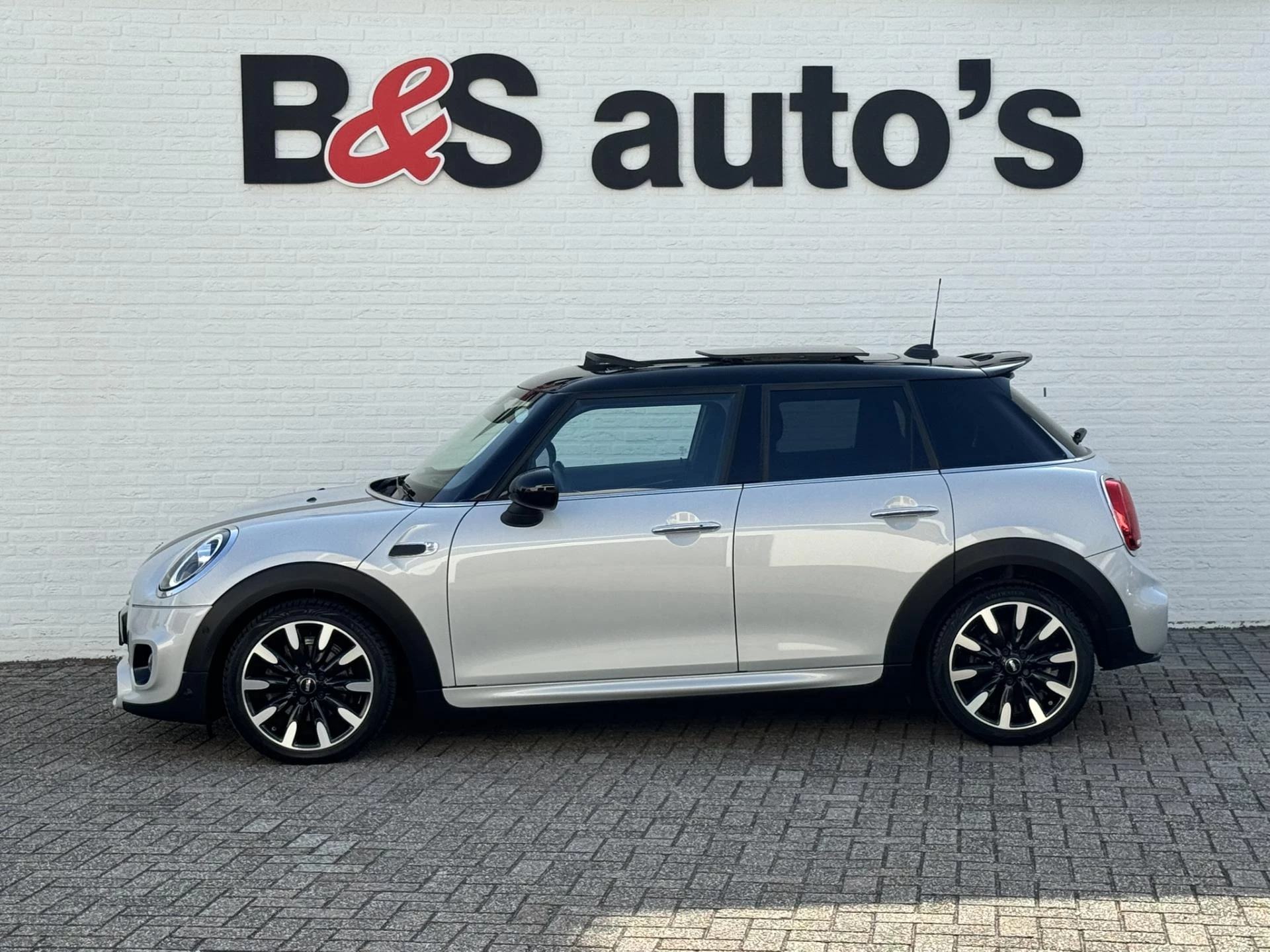 Hoofdafbeelding MINI Cooper