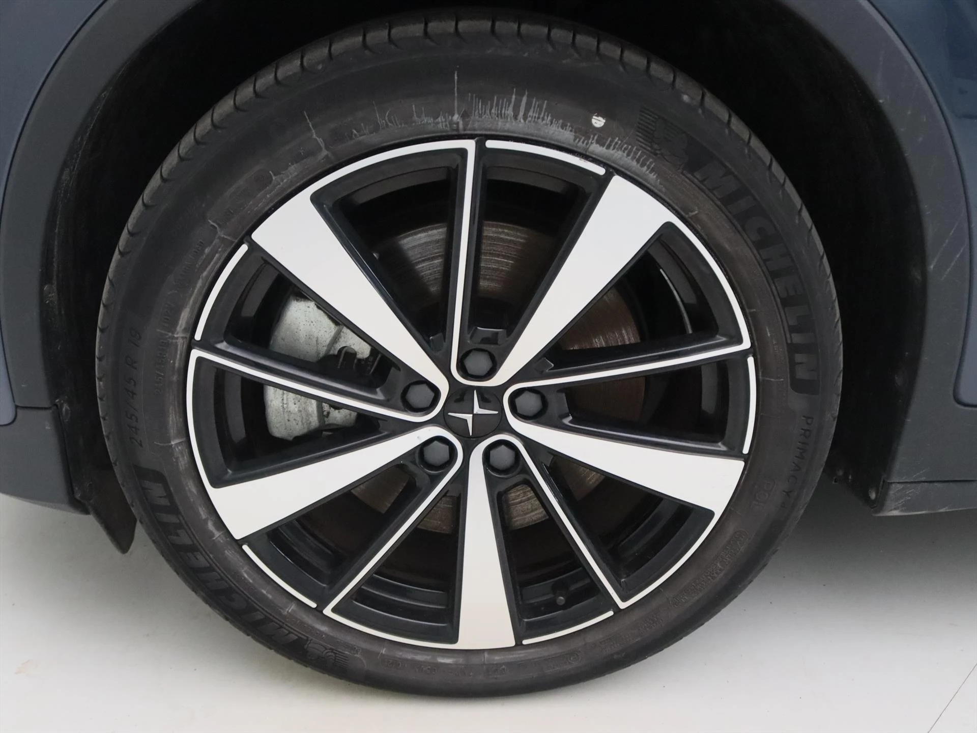 Hoofdafbeelding Polestar 2