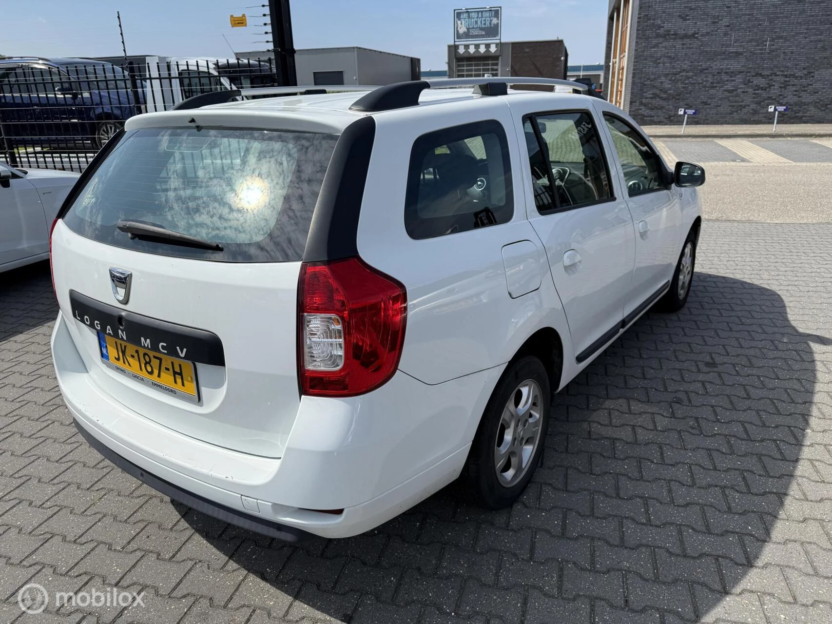 Hoofdafbeelding Dacia Logan