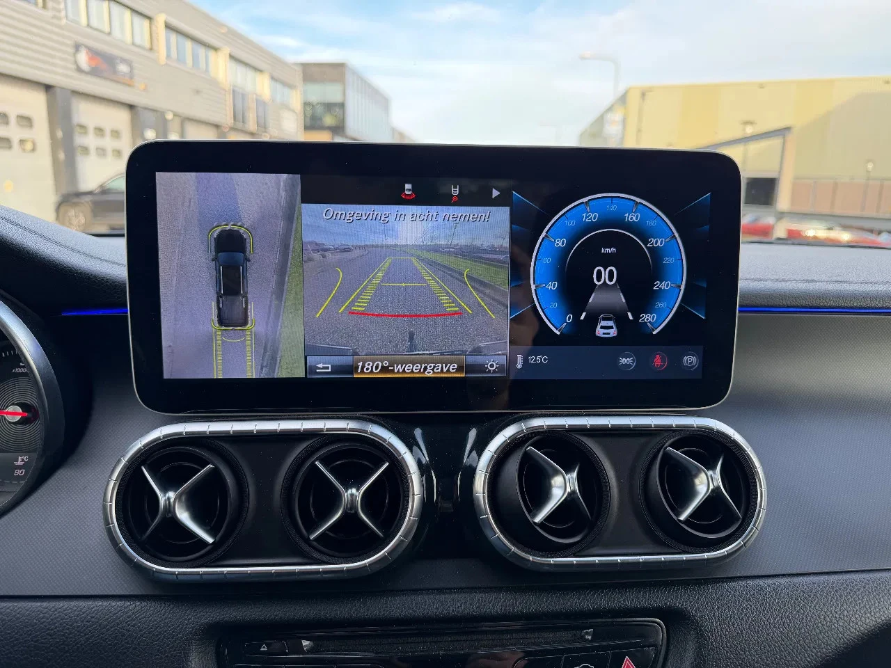 Hoofdafbeelding Mercedes-Benz X-Klasse