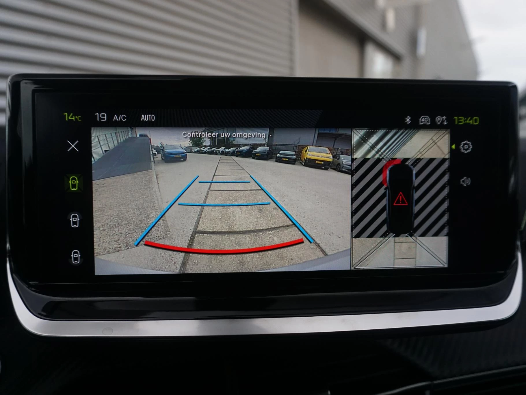 Hoofdafbeelding Peugeot e-2008