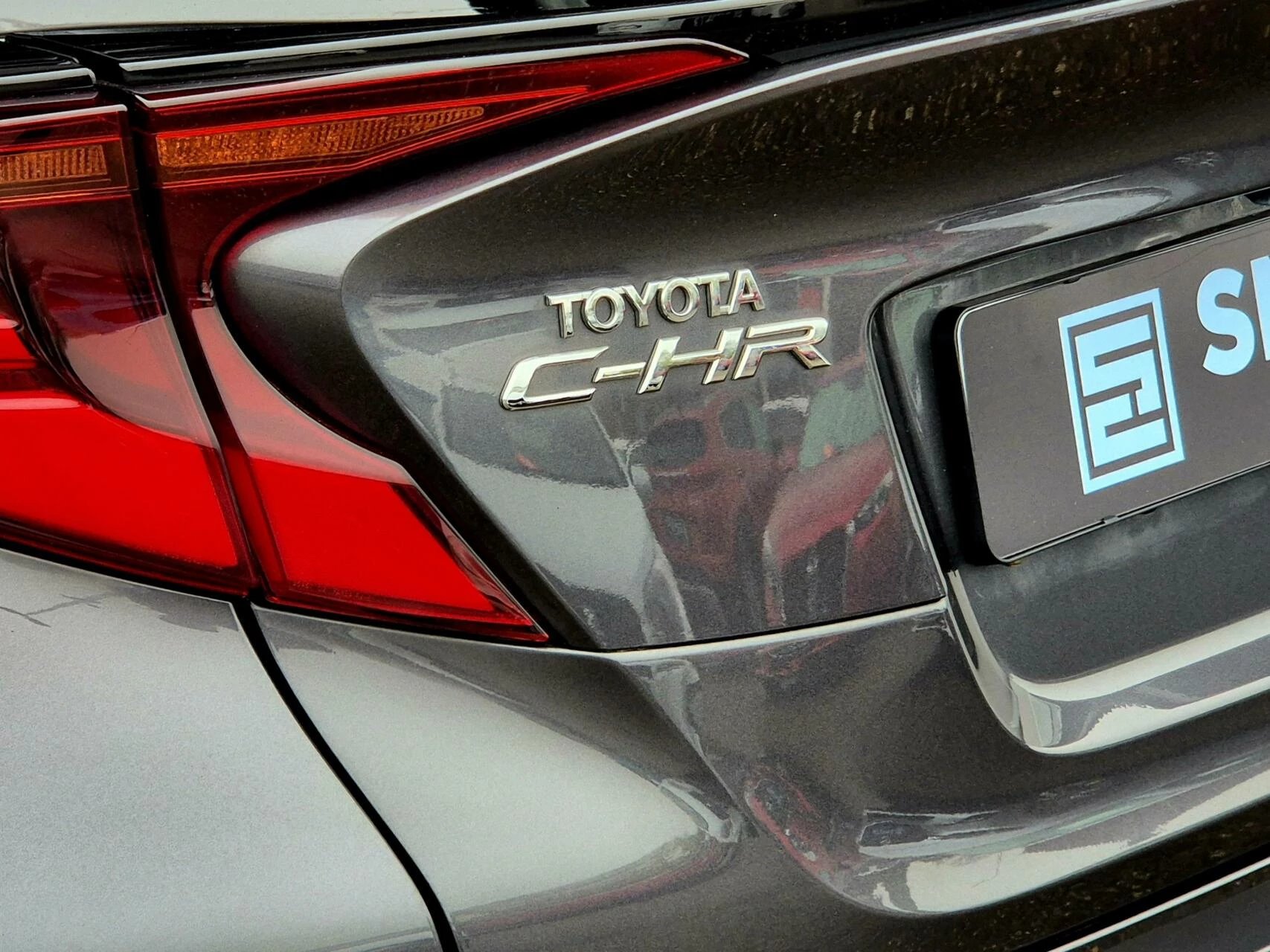 Hoofdafbeelding Toyota C-HR