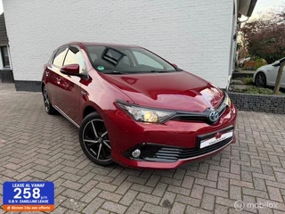 Hoofdafbeelding Toyota Auris Toyota Auris 1.8 Hybrid Aspiration, Alcantara Stoelverw LUXE