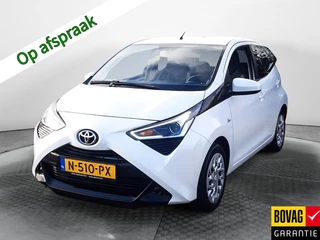 Toyota Aygo 1.0 VVT-i x-play (73 PK) 1e-Eig, Toyota-Dealer-Onderh, 12-Mnd-BOVAG, NL-Auto, Navigatie/Apple-Carplay/Android-Auto, Cruisecontrol, Airco, Achteruitrijcamera, Privacy-Glas