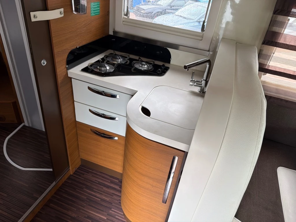 Hoofdafbeelding Elnagh Magnum 81