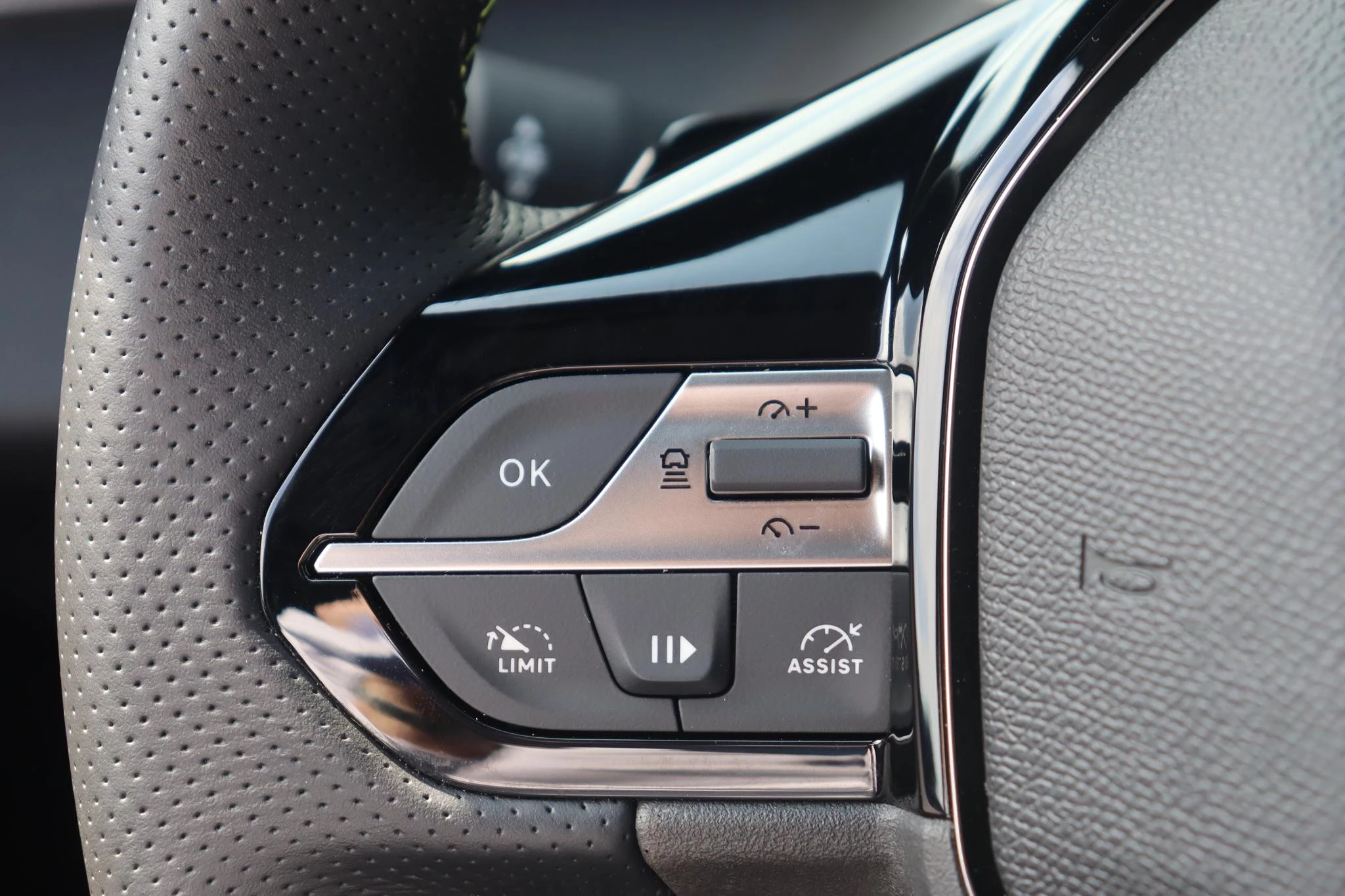 Hoofdafbeelding Peugeot 408