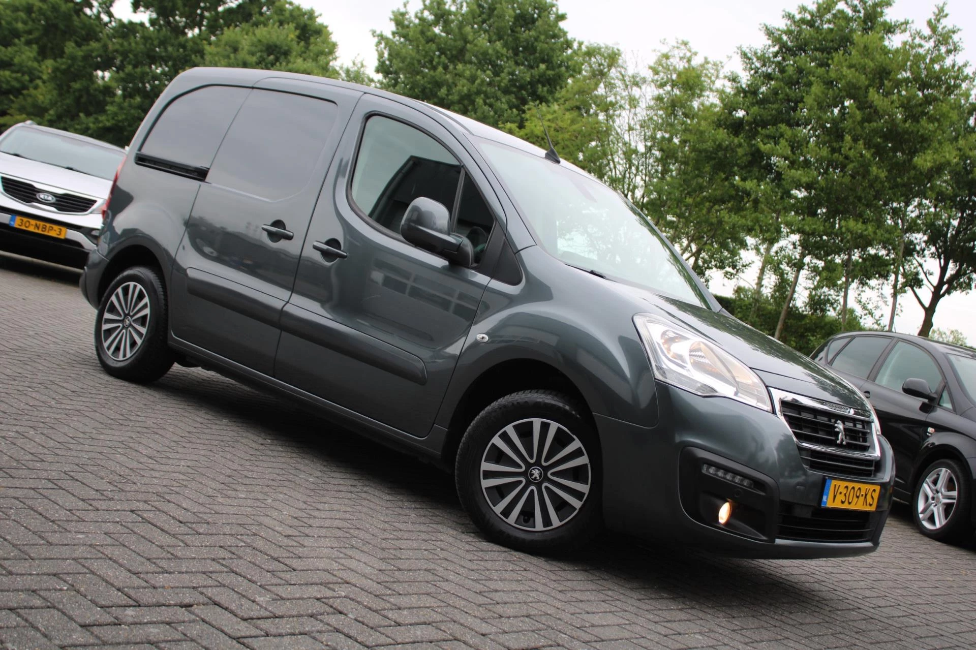 Hoofdafbeelding Peugeot Partner