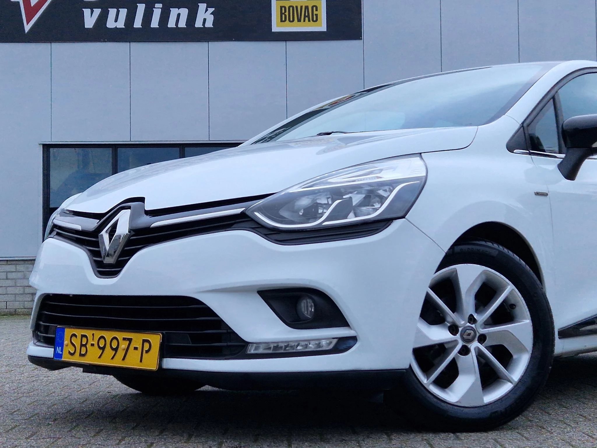 Hoofdafbeelding Renault Clio