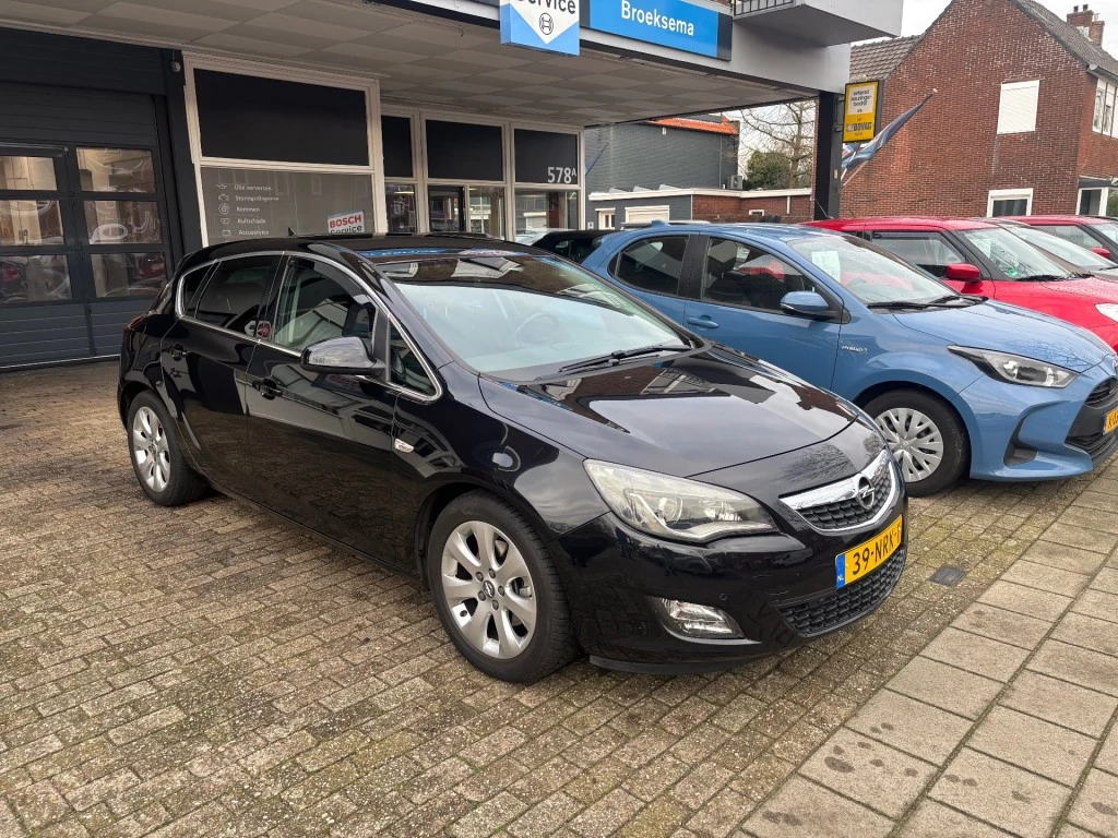 Hoofdafbeelding Opel Astra