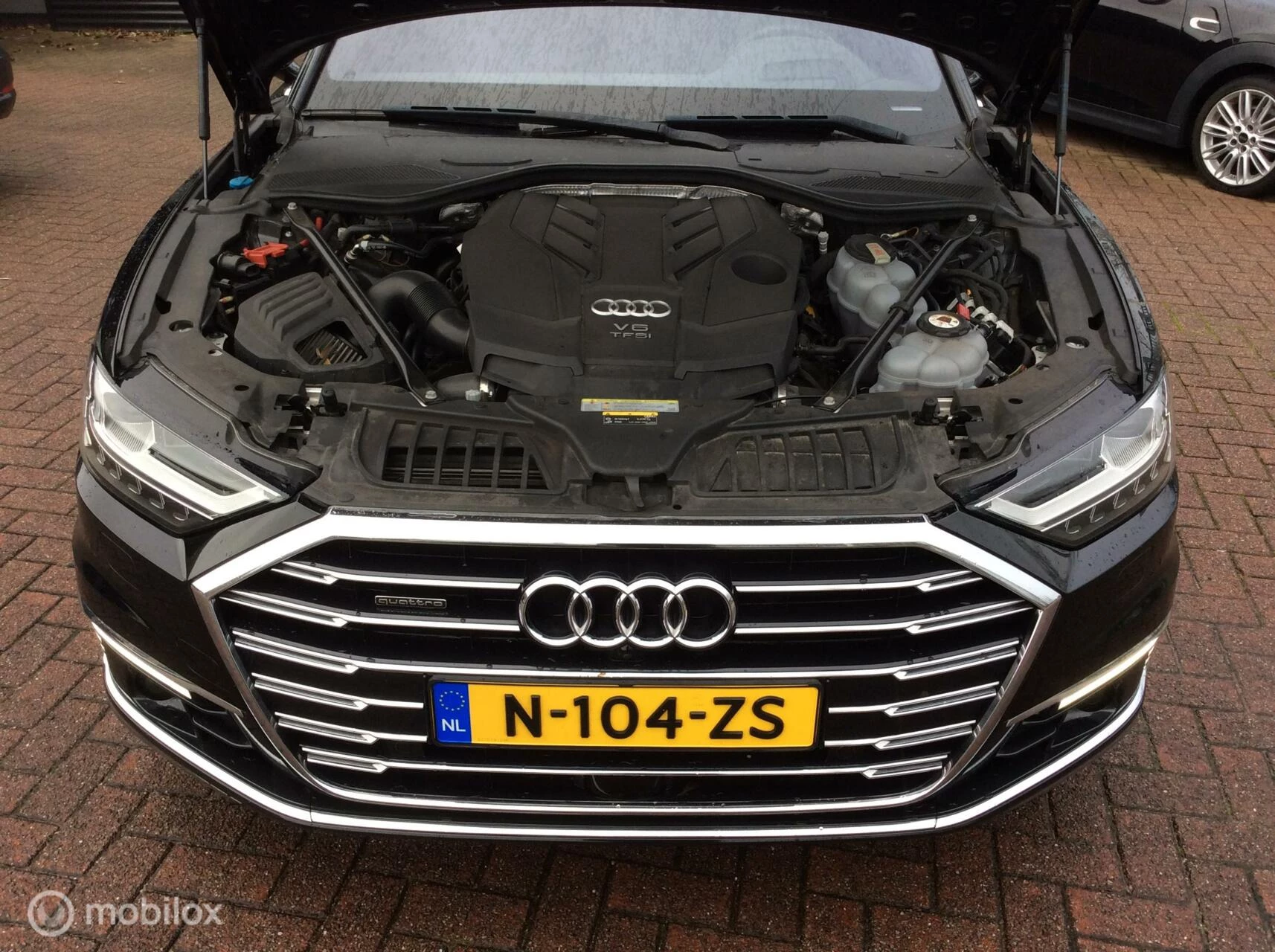 Hoofdafbeelding Audi A8