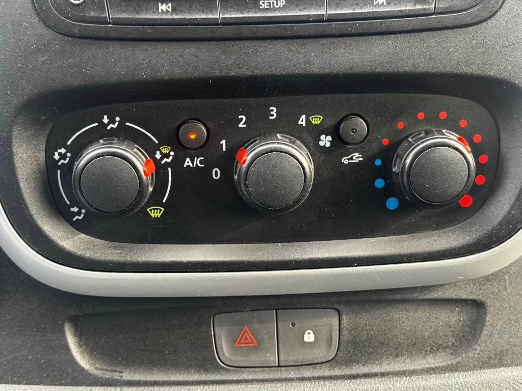 Hoofdafbeelding Nissan NV300