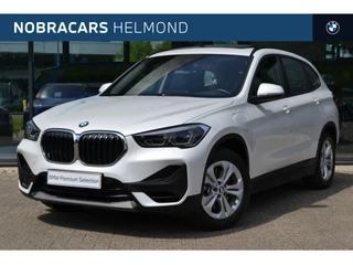 BMW X1 xDrive25e High Executive / Panoramadak / Trekhaak / Achteruitrijcamera / Sportstoelen / Adaptieve LED / Head-Up / Park Assistant / Stoelverwarming / Cruise Control