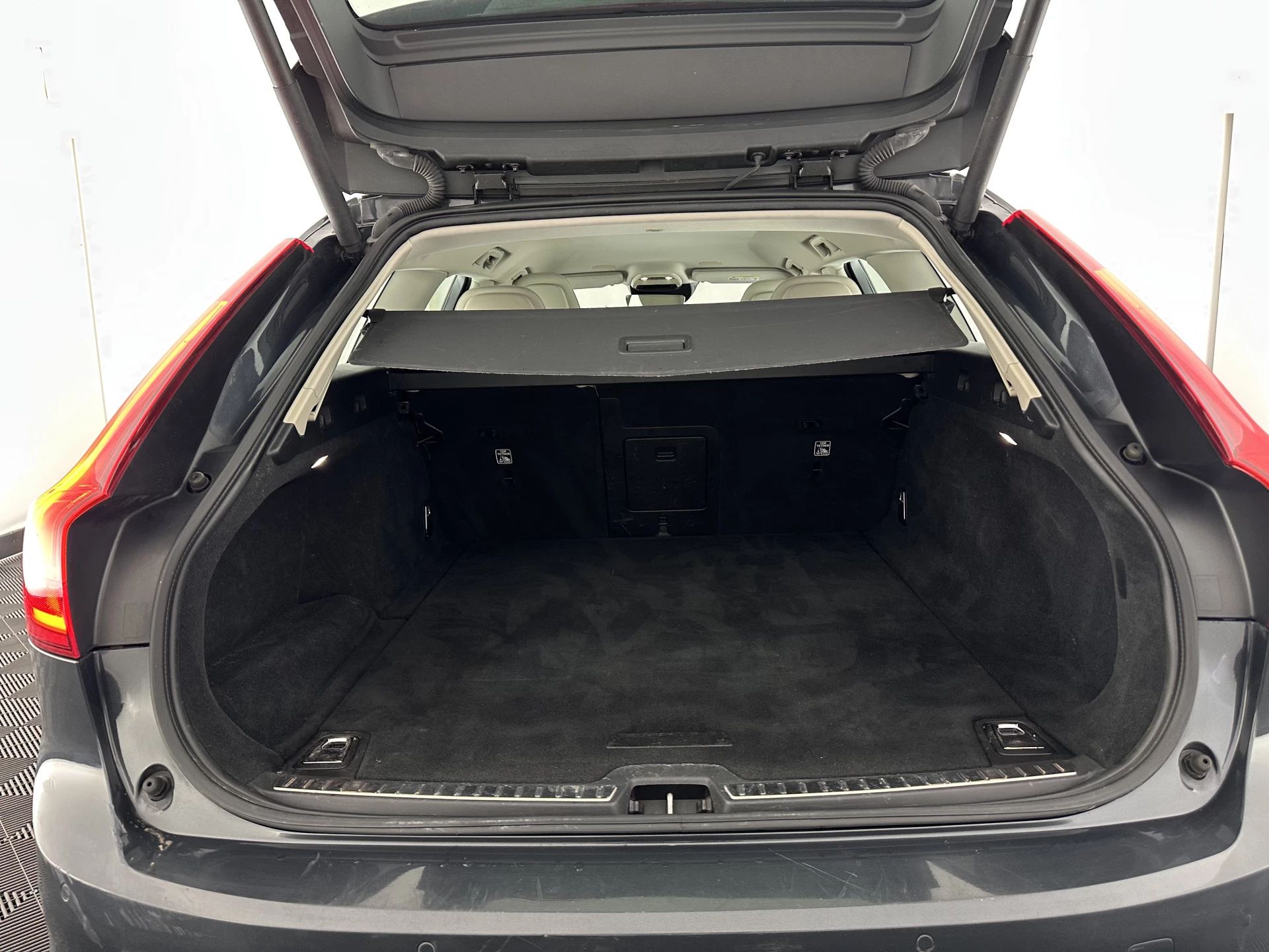 Hoofdafbeelding Volvo V90