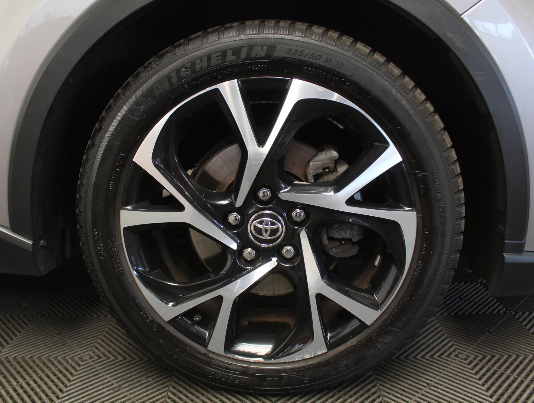 Hoofdafbeelding Toyota C-HR
