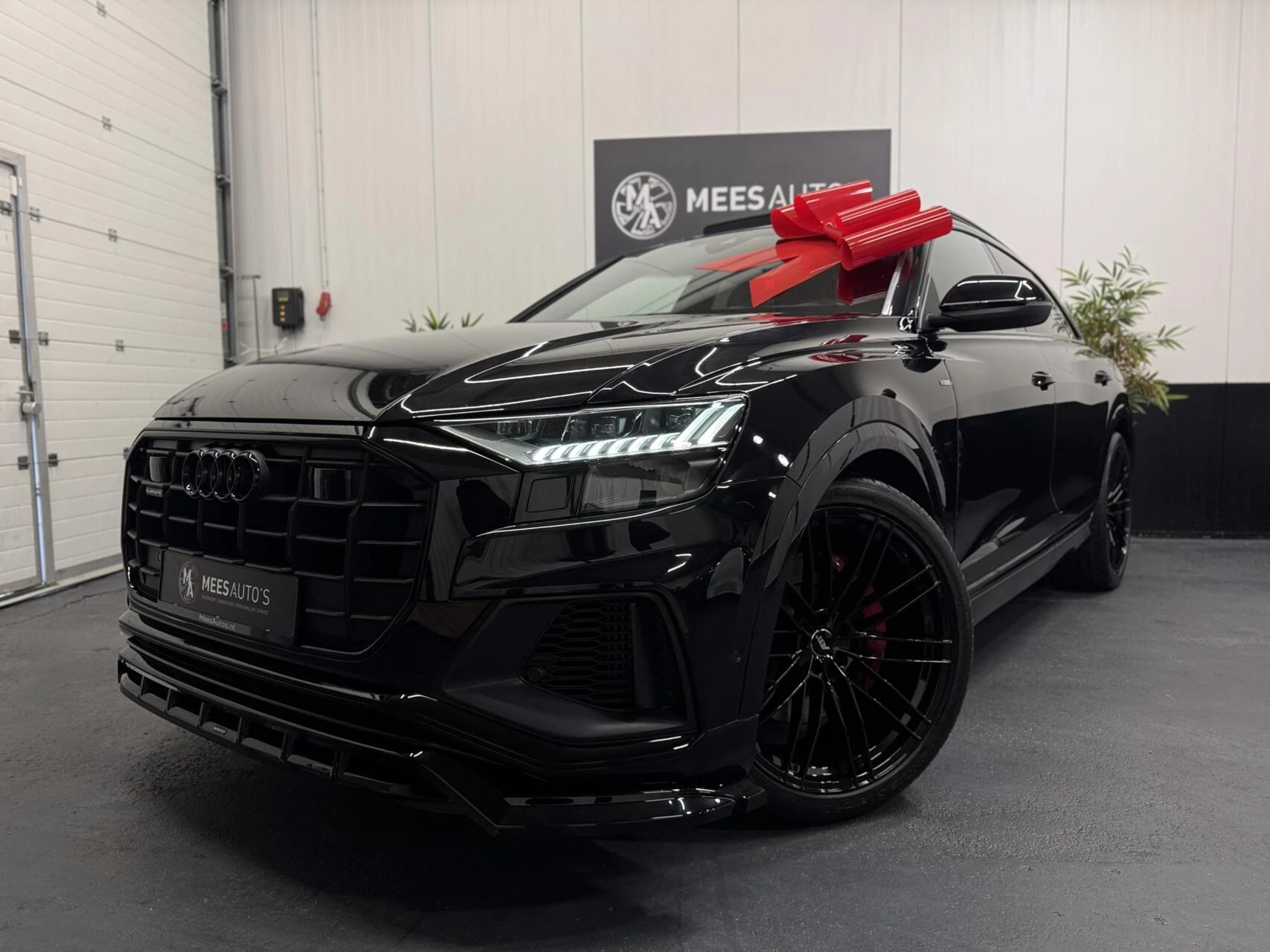 Hoofdafbeelding Audi Q8