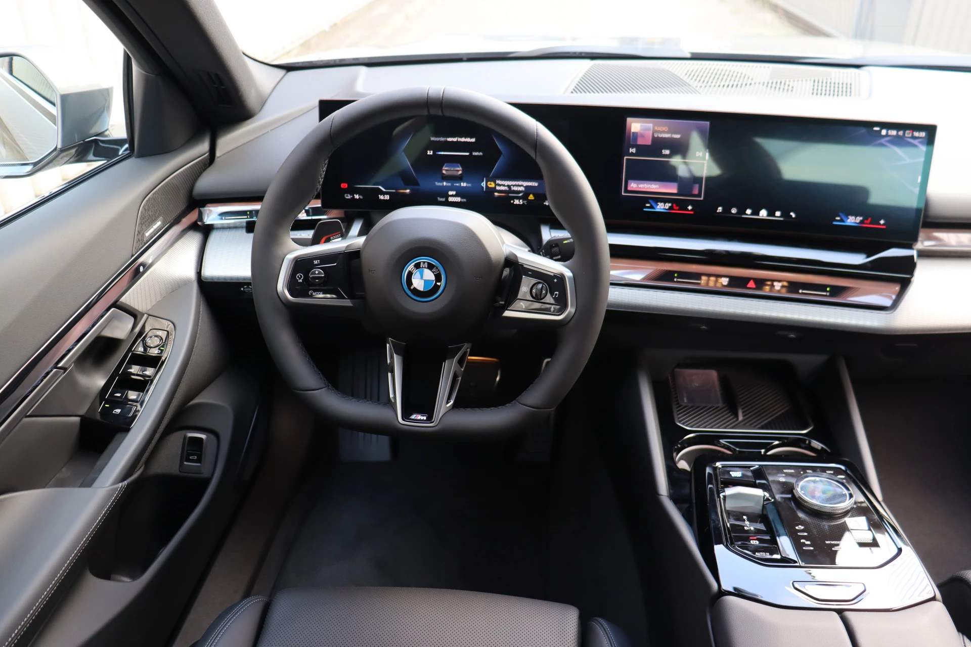 Hoofdafbeelding BMW i5