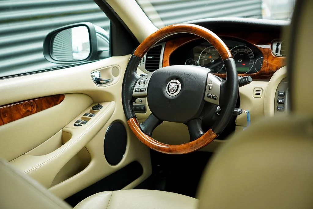 Hoofdafbeelding Jaguar X-Type