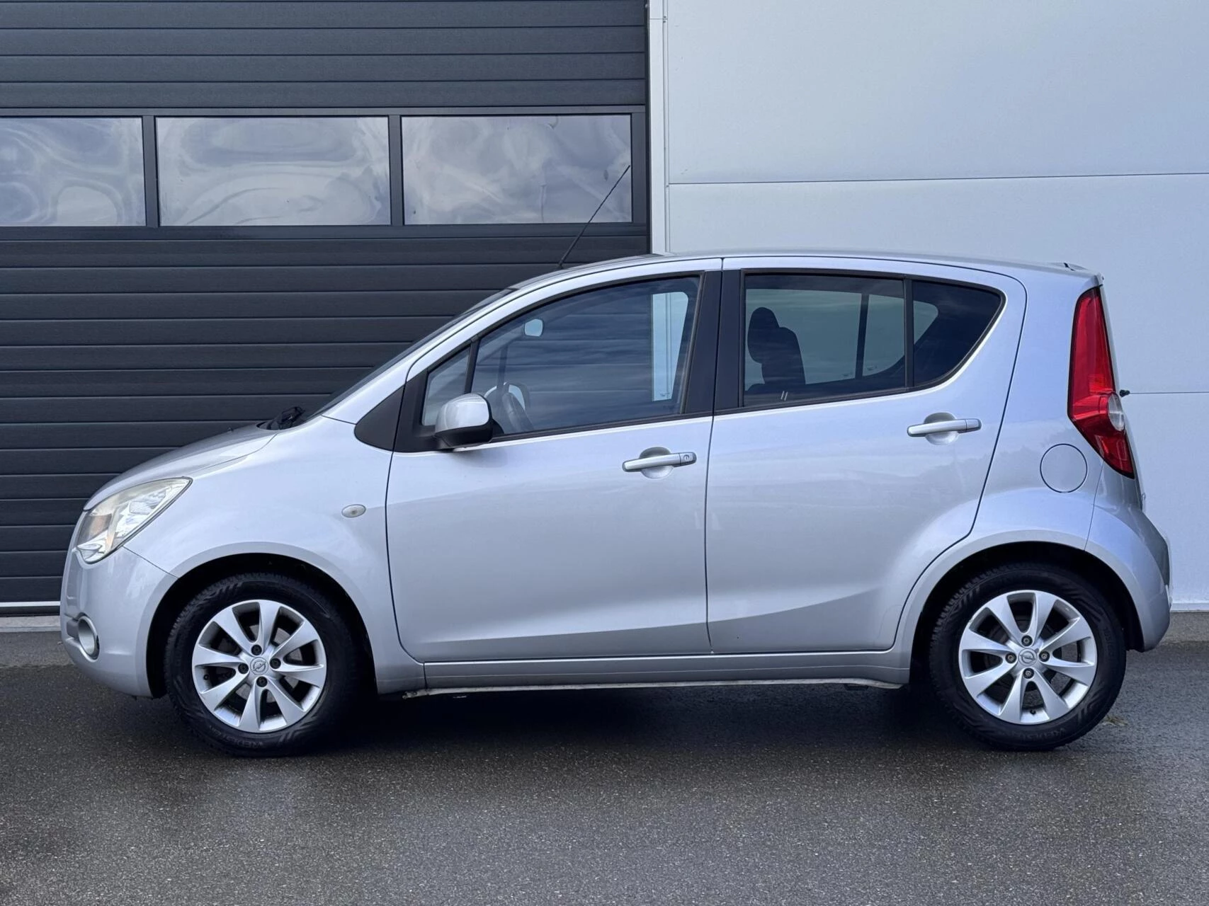 Hoofdafbeelding Opel Agila