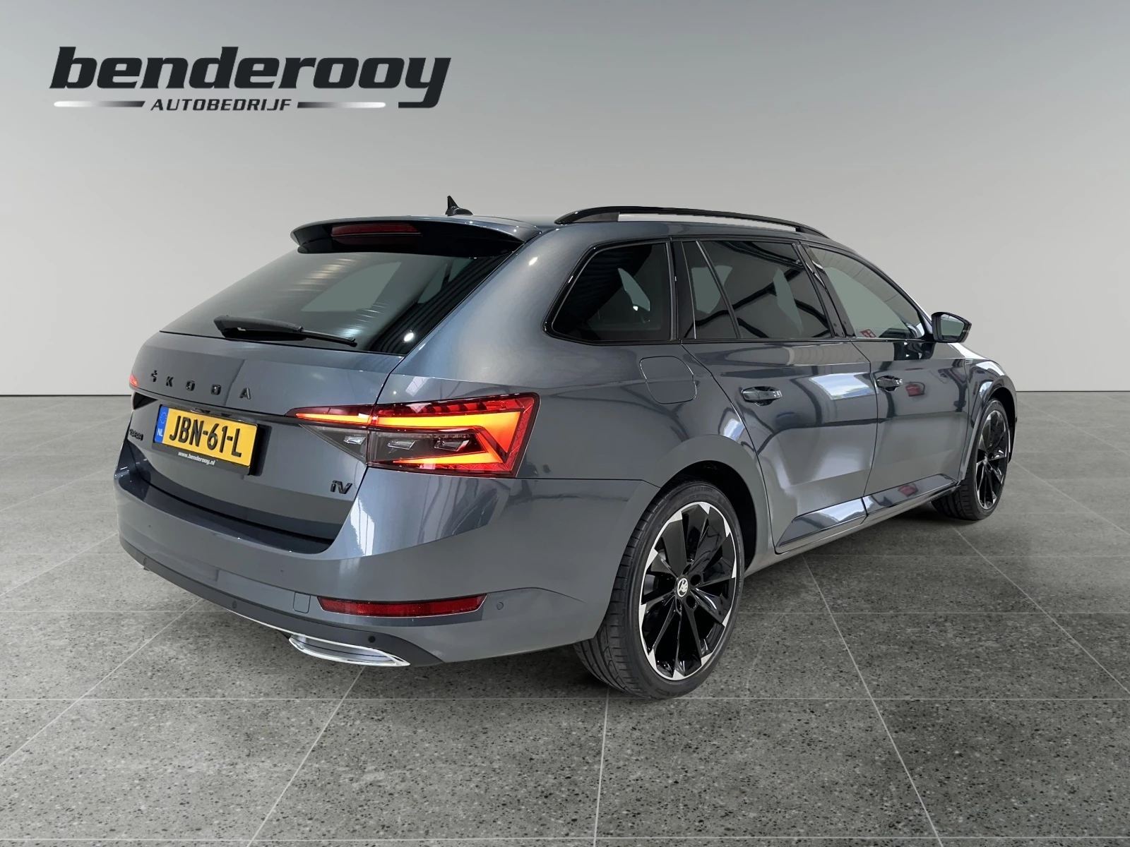 Hoofdafbeelding Škoda Superb