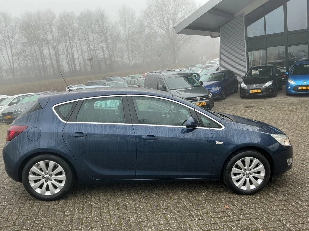 Hoofdafbeelding Opel Astra