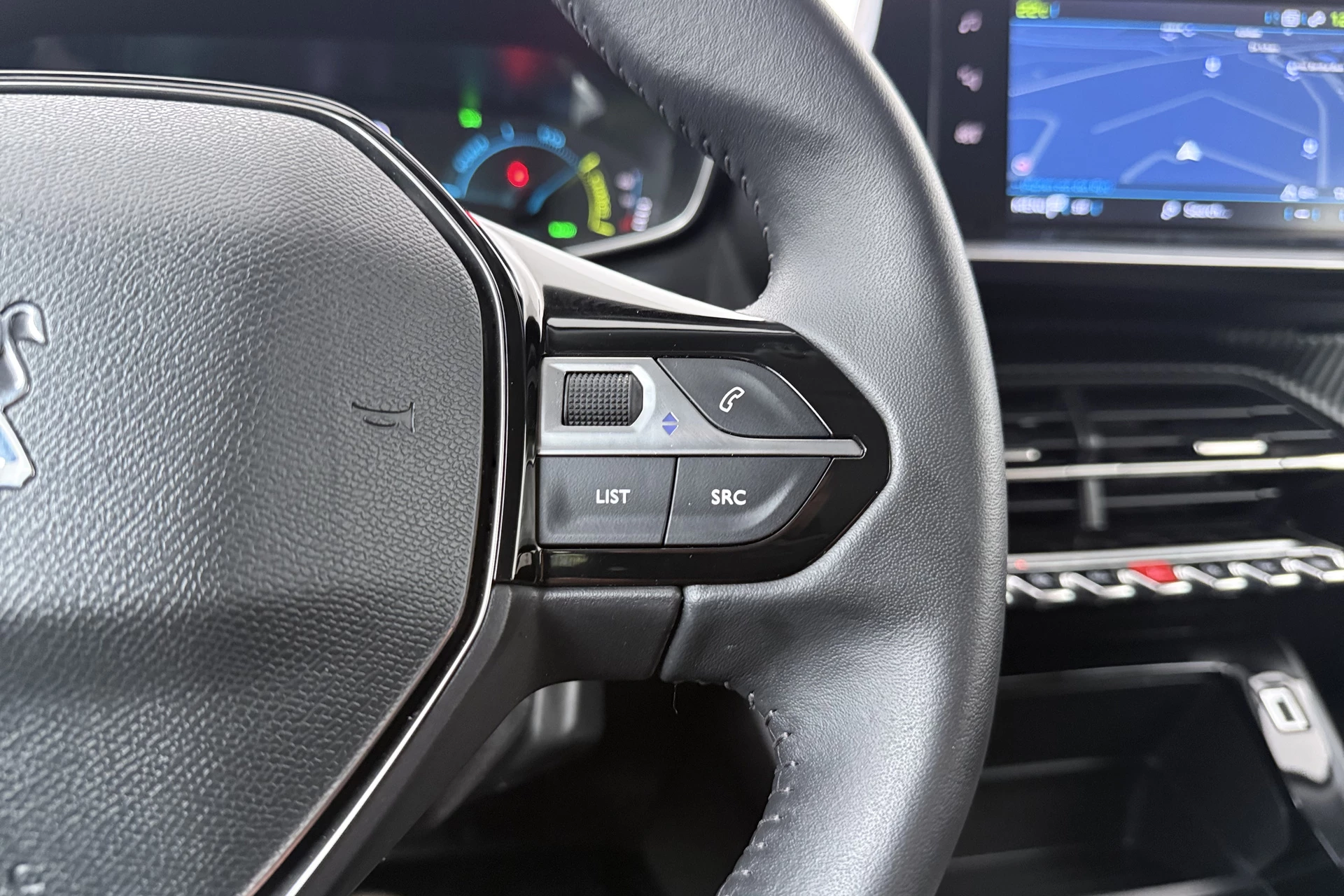 Hoofdafbeelding Peugeot e-2008