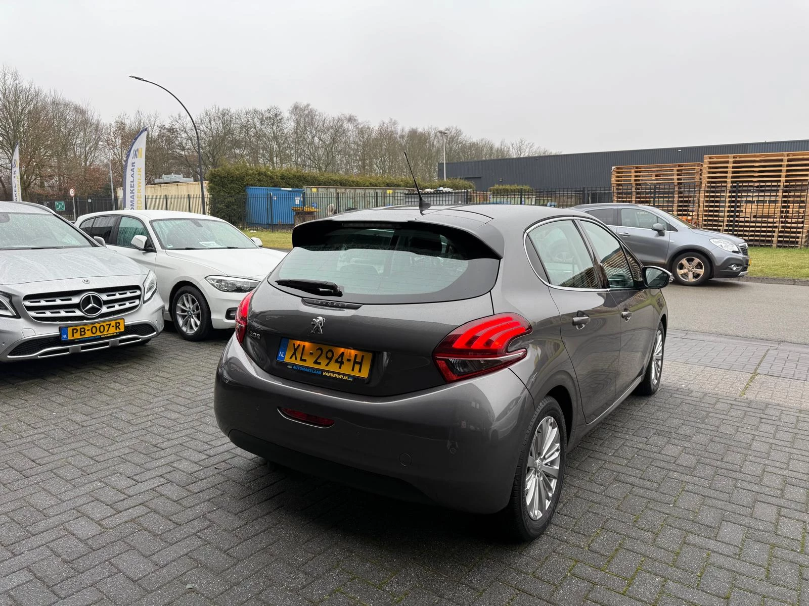 Hoofdafbeelding Peugeot 208
