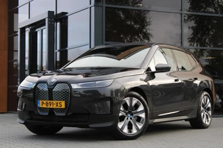 BMW iX xDrive50 112kWh | Luchtvering | HUD | H&K | Trekhaak