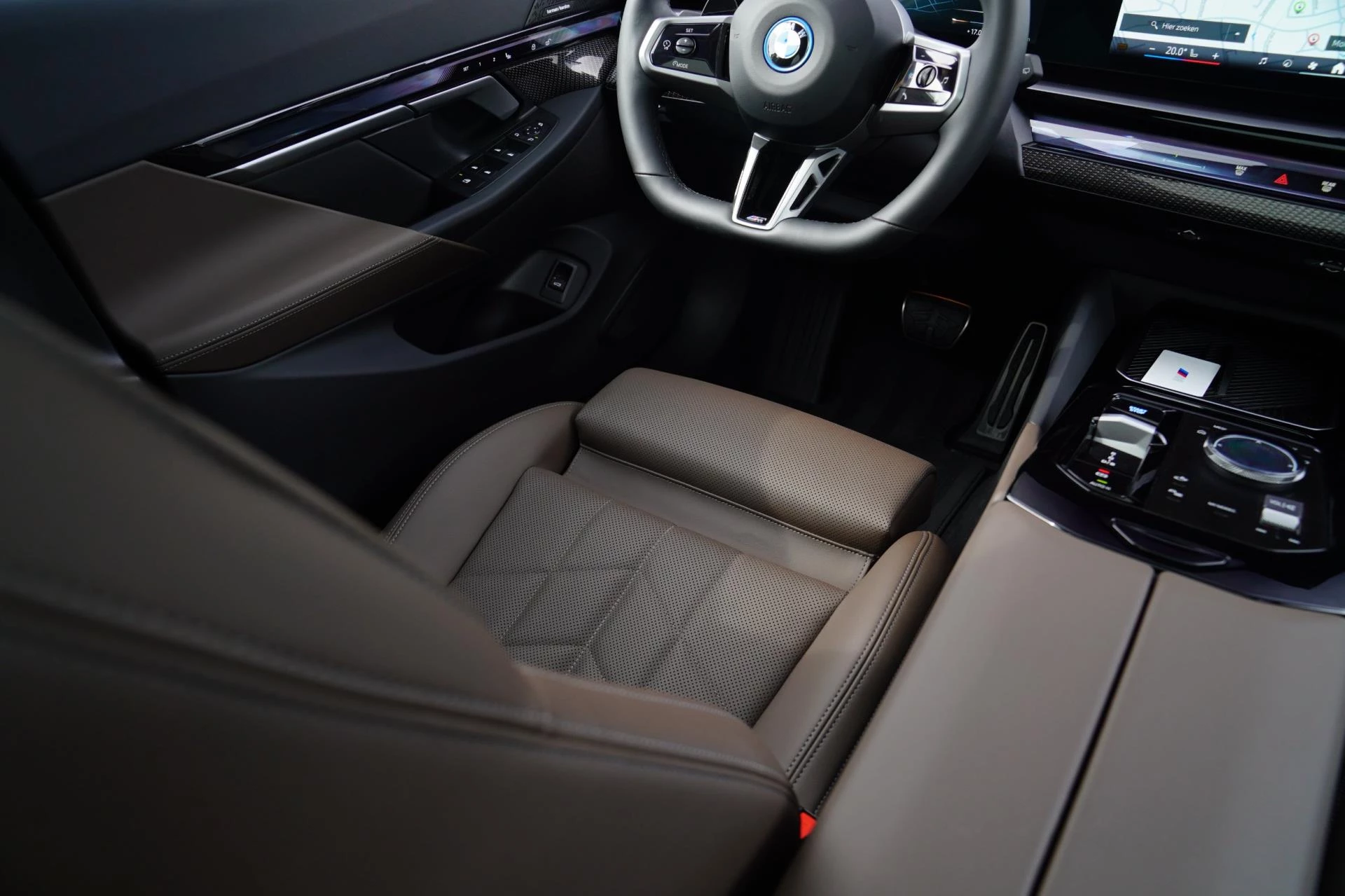 Hoofdafbeelding BMW i5