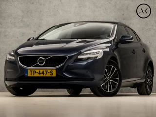 Volvo V40 1.5 T2 Sport Automaat (PANORAMADAK, NAVIGATIE, CAMERA, GETINT GLAS, STOELVERWARMING, SPORTSTOELEN, KEYLESS, LED KOPLAMPEN, PARKEERSENSOREN, NIEUWSTAAT)