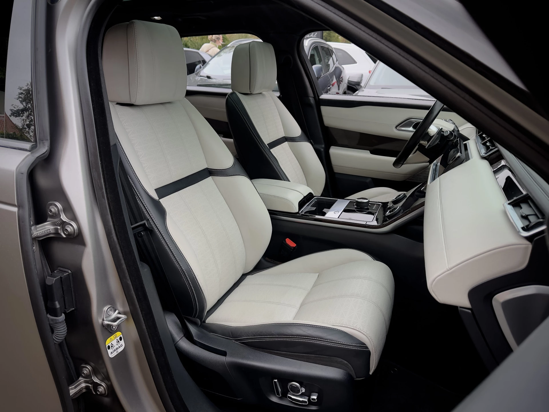Hoofdafbeelding Land Rover Range Rover Velar