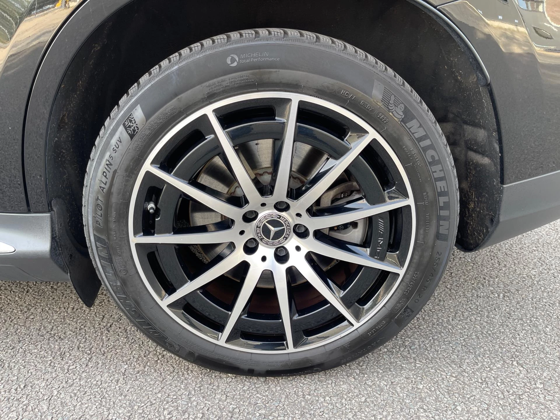 Hoofdafbeelding Mercedes-Benz EQC
