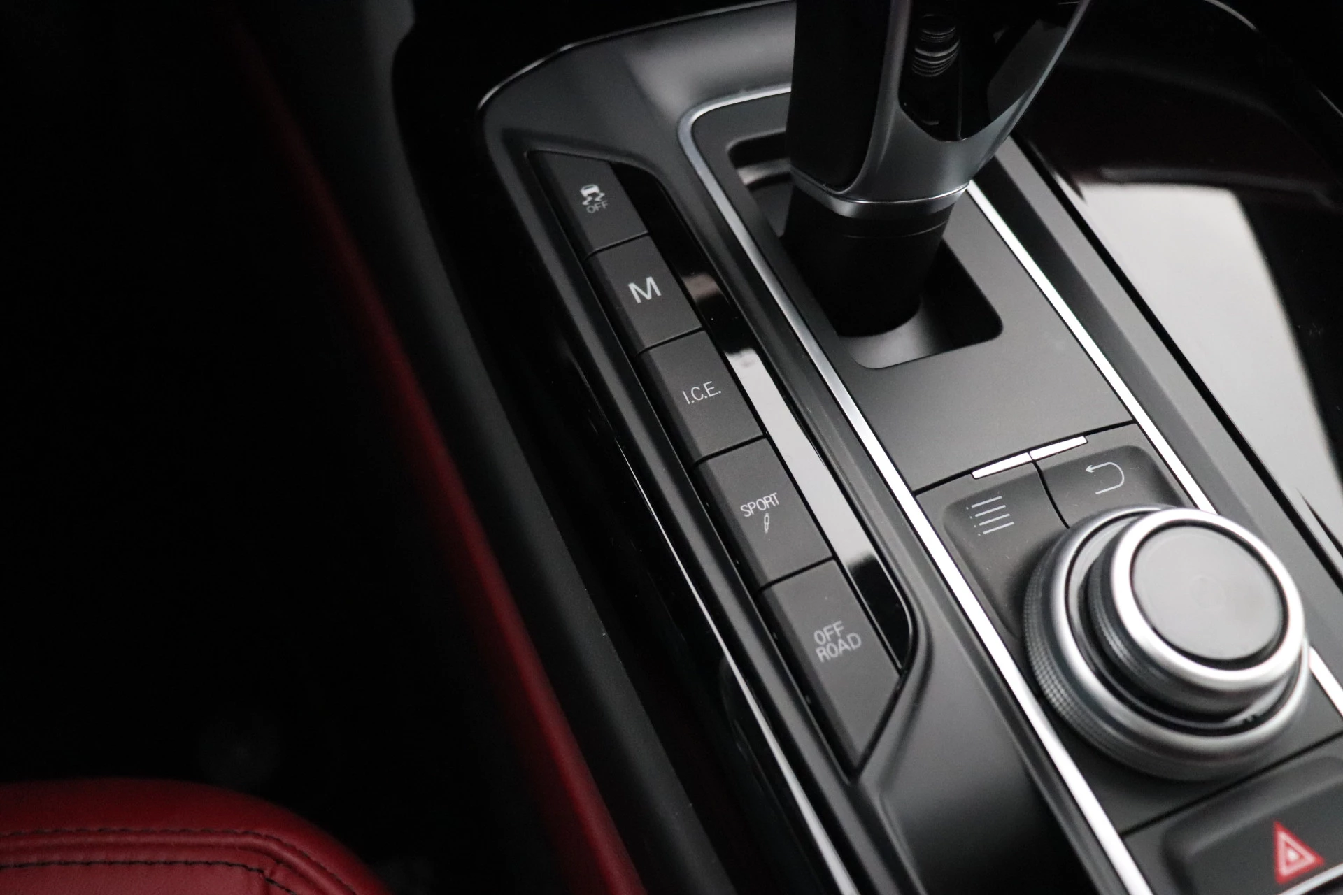 Hoofdafbeelding Maserati Levante