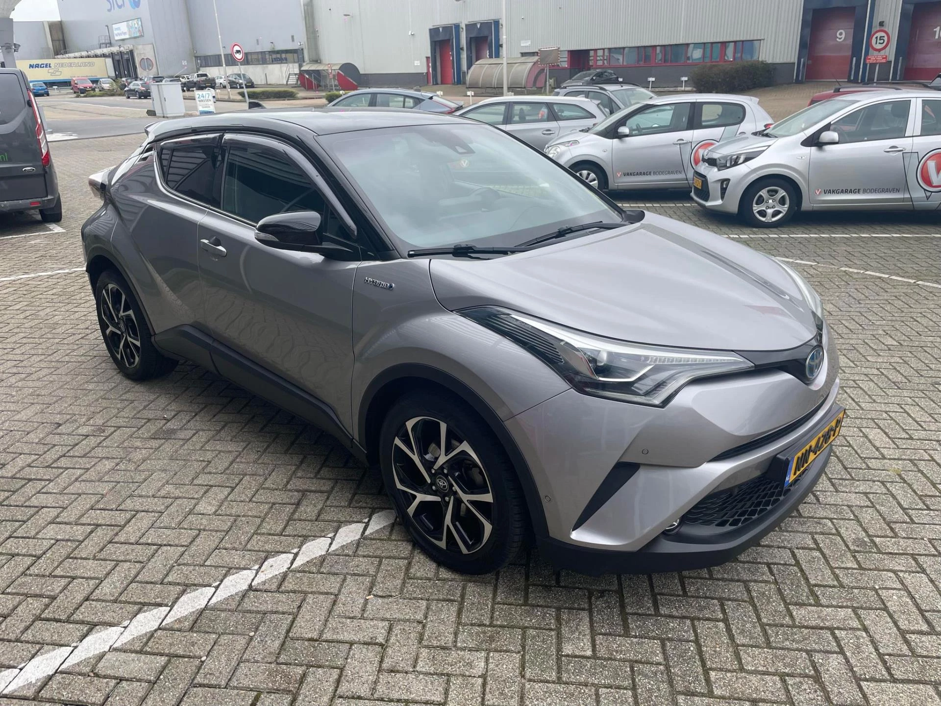 Hoofdafbeelding Toyota C-HR