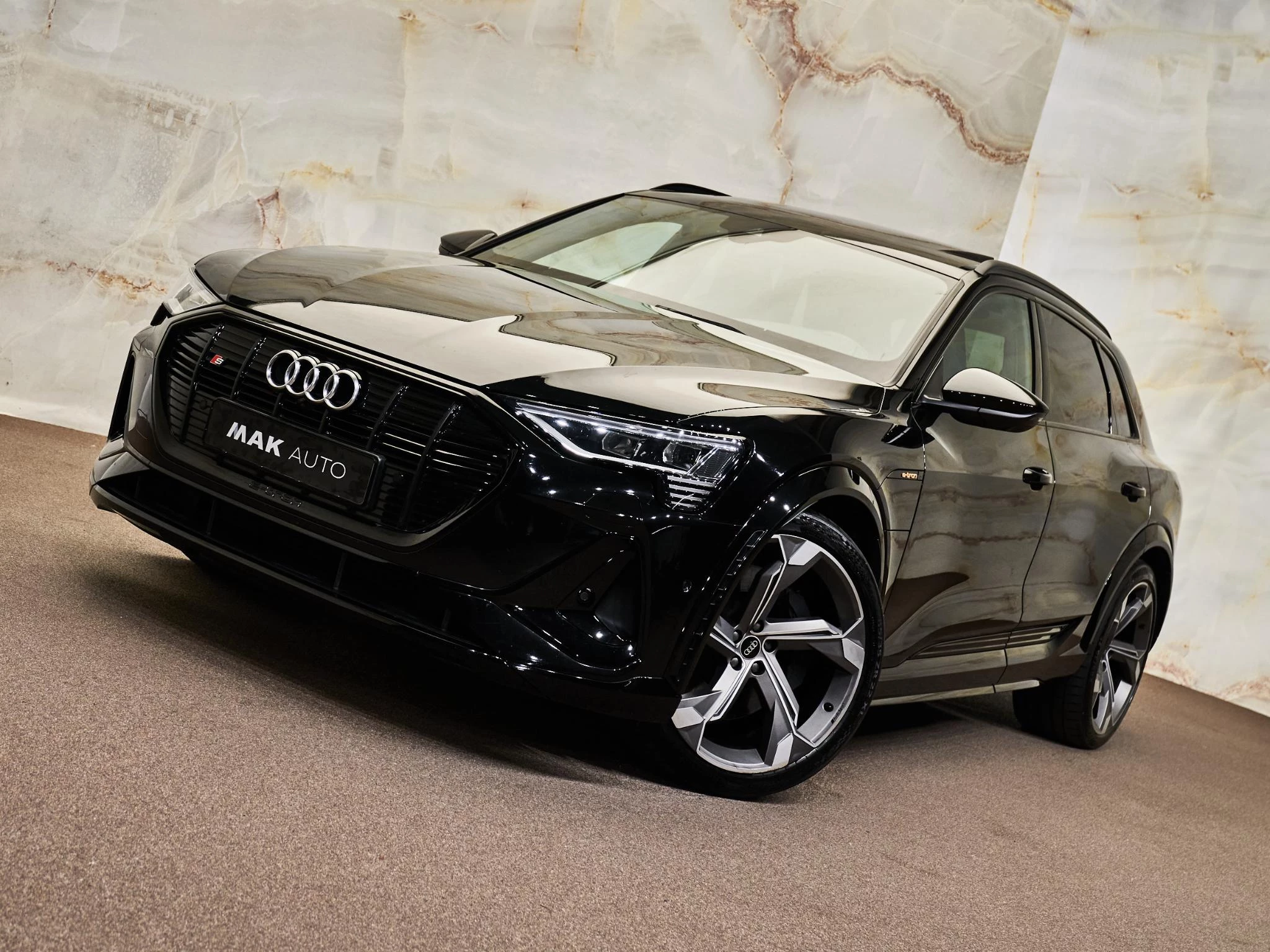 Hoofdafbeelding Audi e-tron