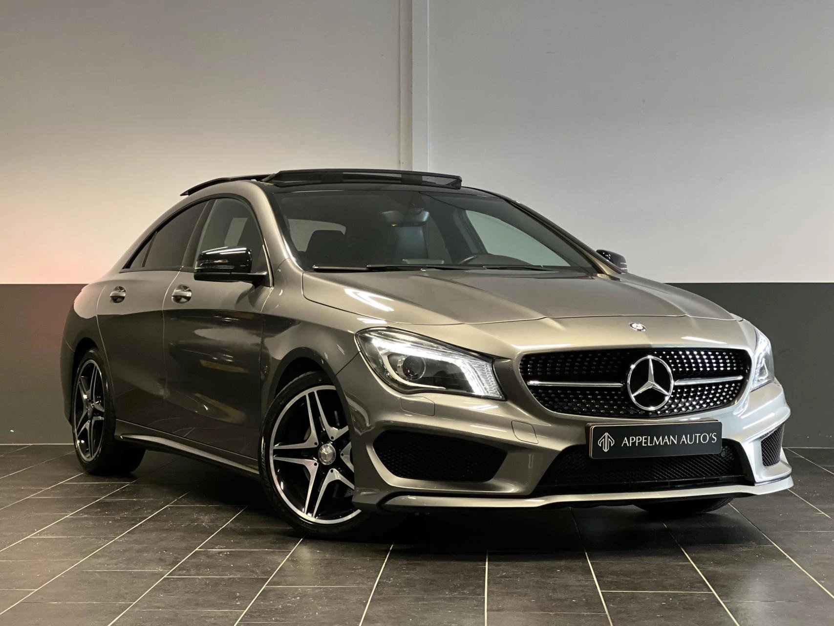 Hoofdafbeelding Mercedes-Benz CLA