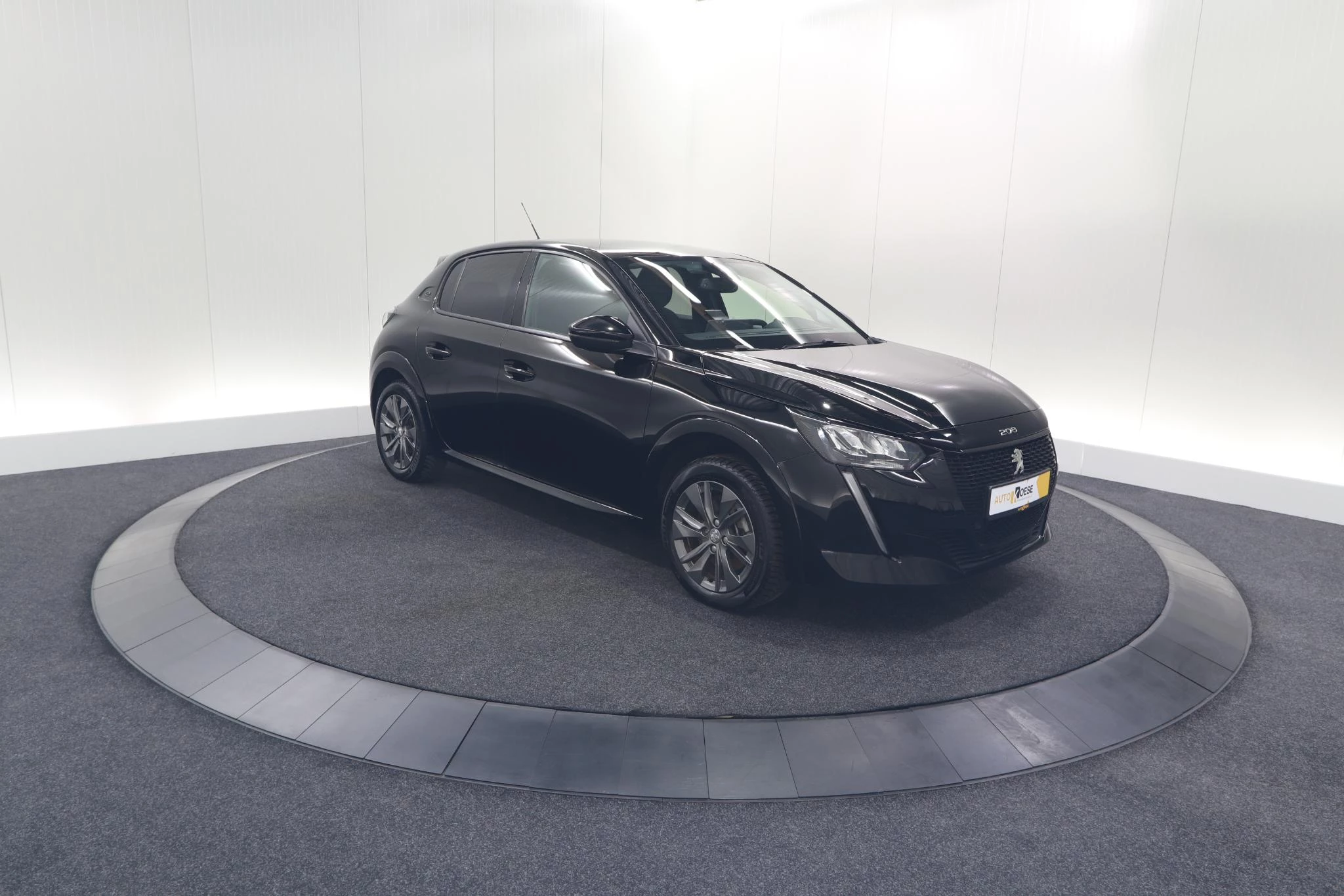 Hoofdafbeelding Peugeot e-208