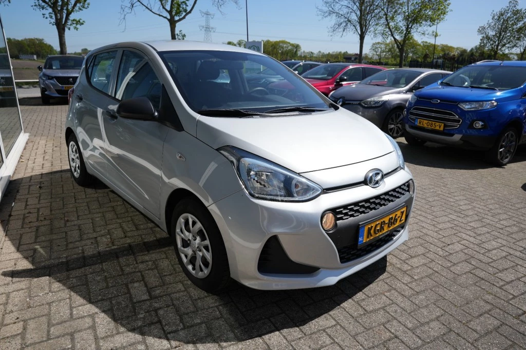 Hoofdafbeelding Hyundai i10