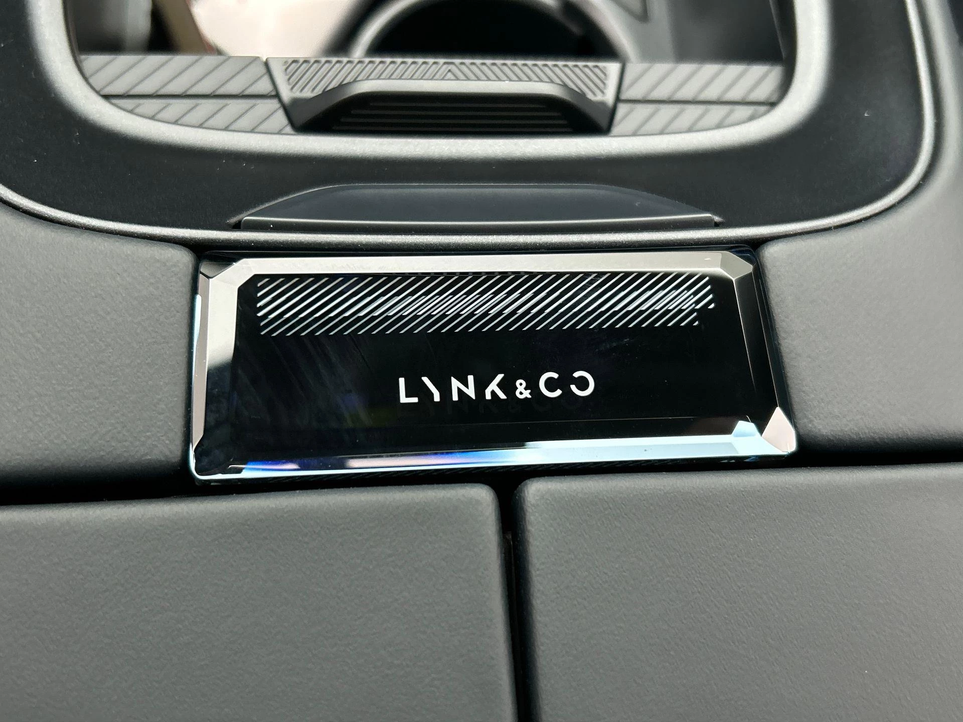 Hoofdafbeelding Lynk & Co 08