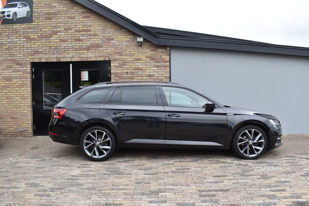 Hoofdafbeelding Škoda Superb
