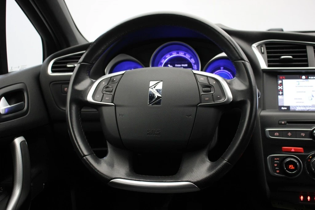 Hoofdafbeelding DS DS 4