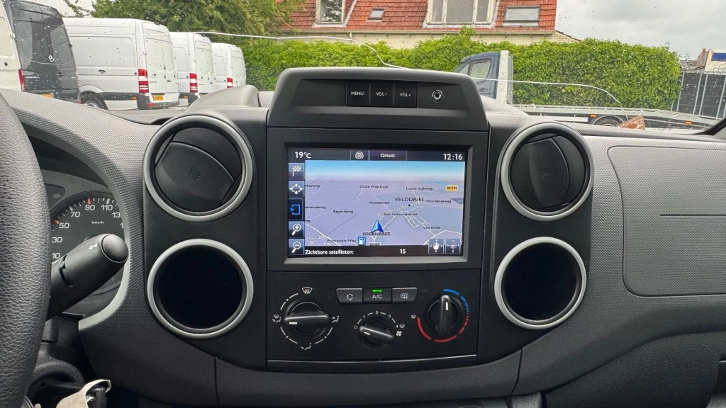 Hoofdafbeelding Peugeot Partner
