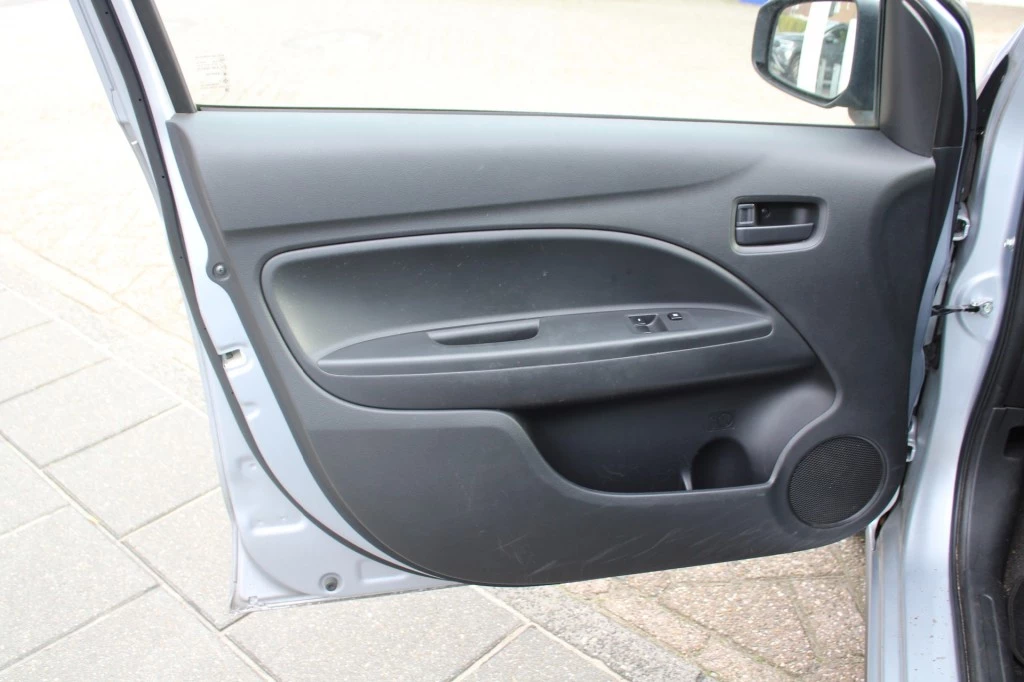 Hoofdafbeelding Mitsubishi Space Star