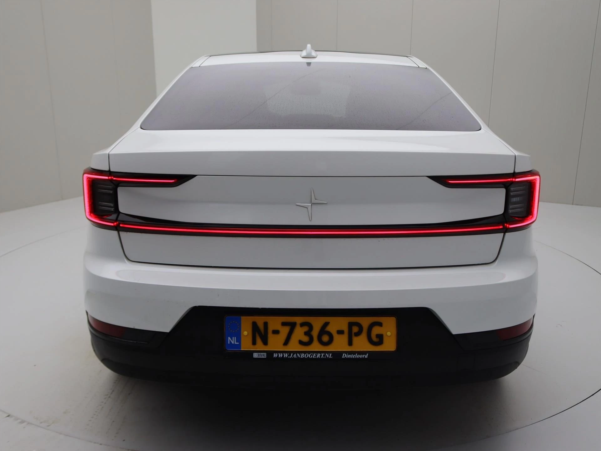 Hoofdafbeelding Polestar 2