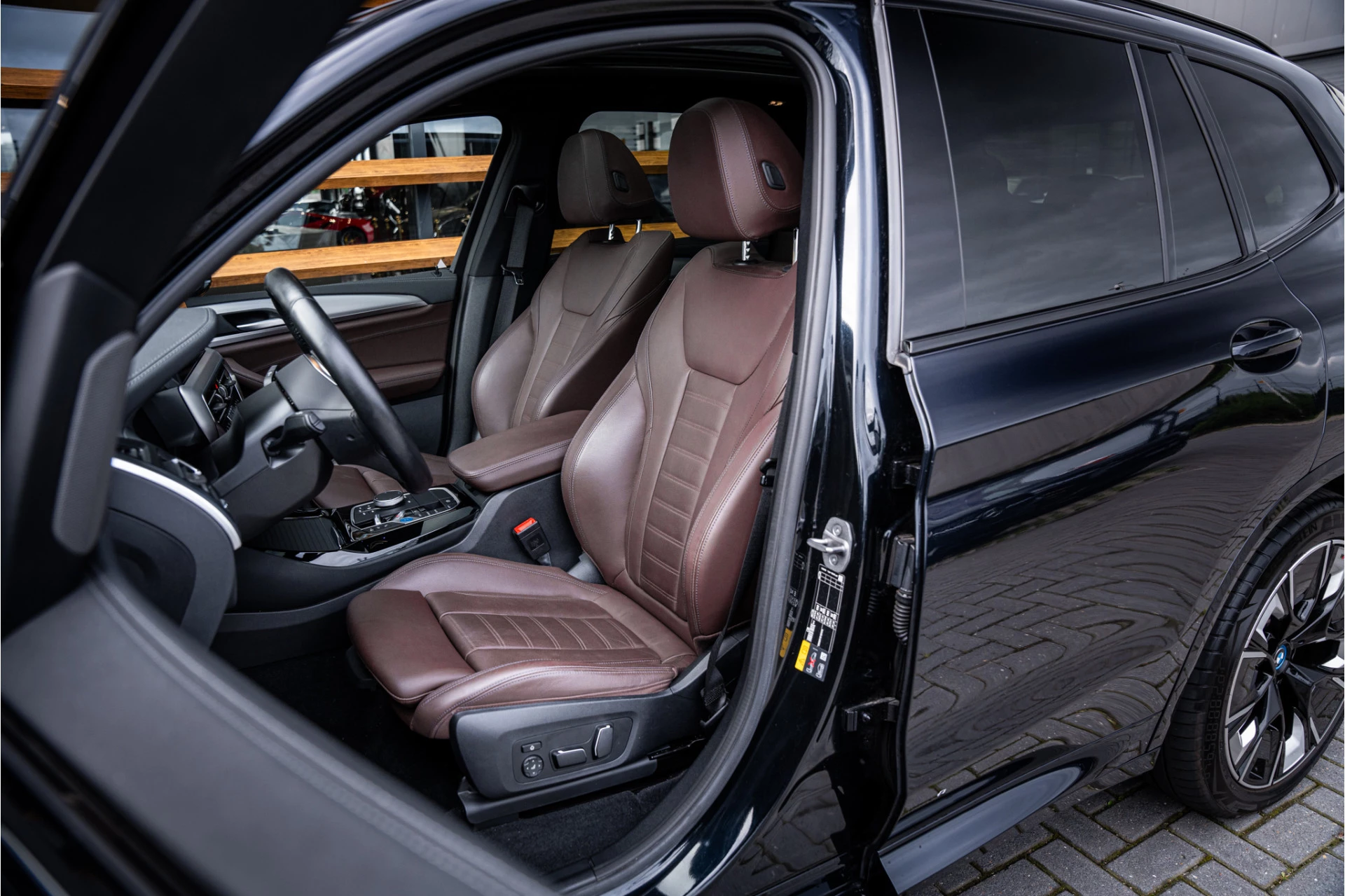 Hoofdafbeelding BMW iX3