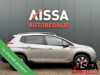 Peugeot 2008 1.2 PureTech Blue Lease Executive  Navi Clima Cruise Panoramadak  Airco Trekhaak PDC