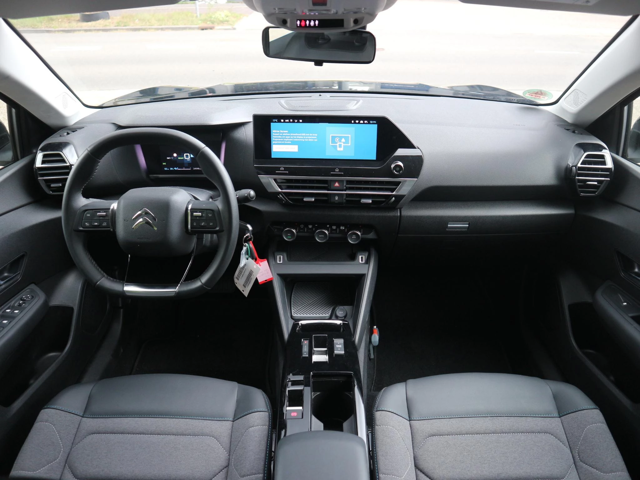 Hoofdafbeelding Citroën ë-C4