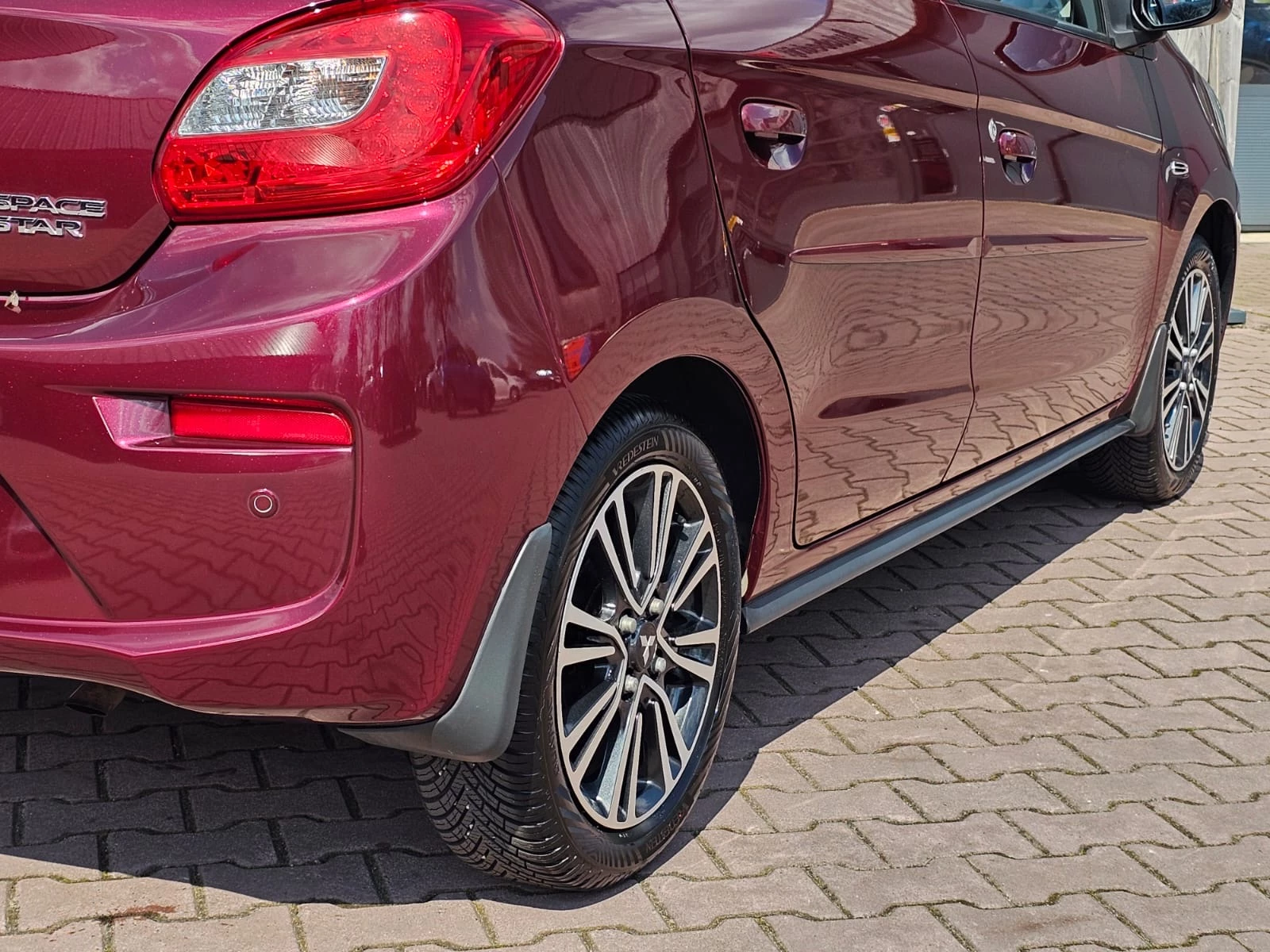 Hoofdafbeelding Mitsubishi Space Star